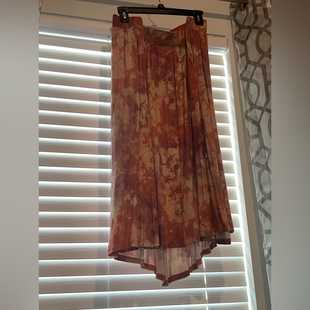 Torrid Hi/low skirt size 3